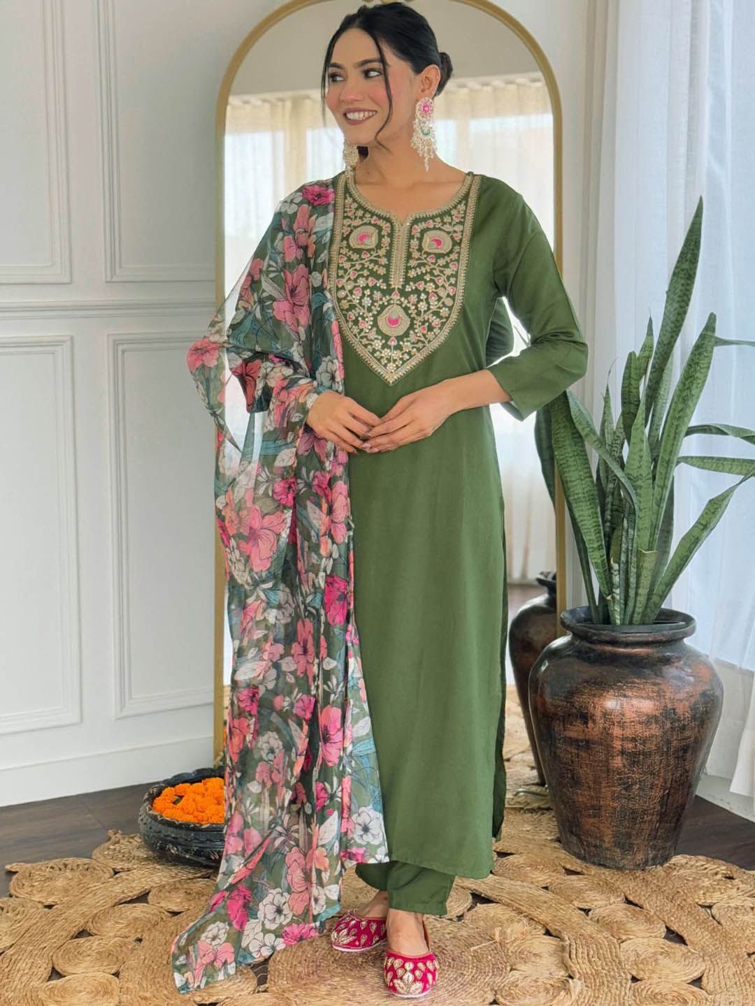 KALINI Women Floral Embroidered Regular Chikankari Kurta with Trousers & With Dupatta