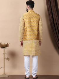 Kurta Kapas Tulen Bersulam Geometri Anouk Mustard Kuning dengan Jaket Churidar & Nehru
