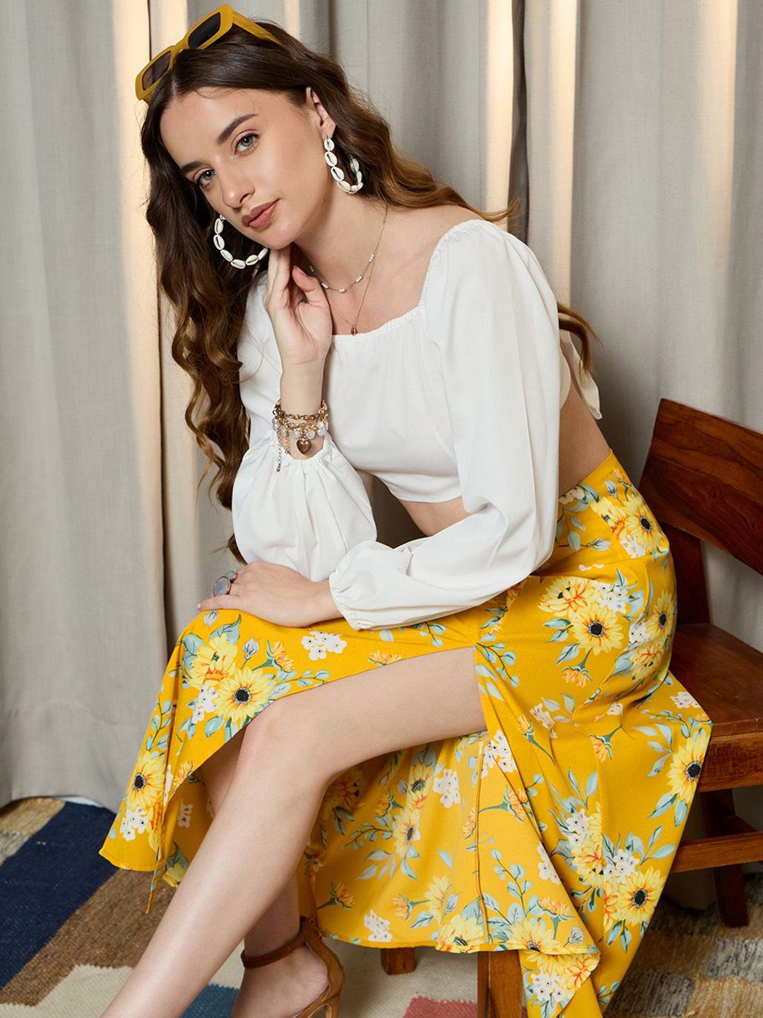 Berrylush Floral Printed High Rise A-Line Midi Skirt