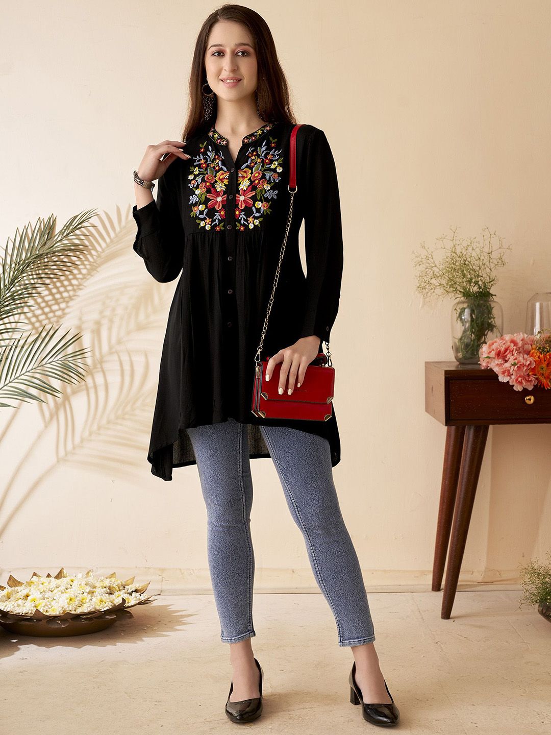 Anouk Floral Embroidered Mandarin Collar Thread Work Short Kurti