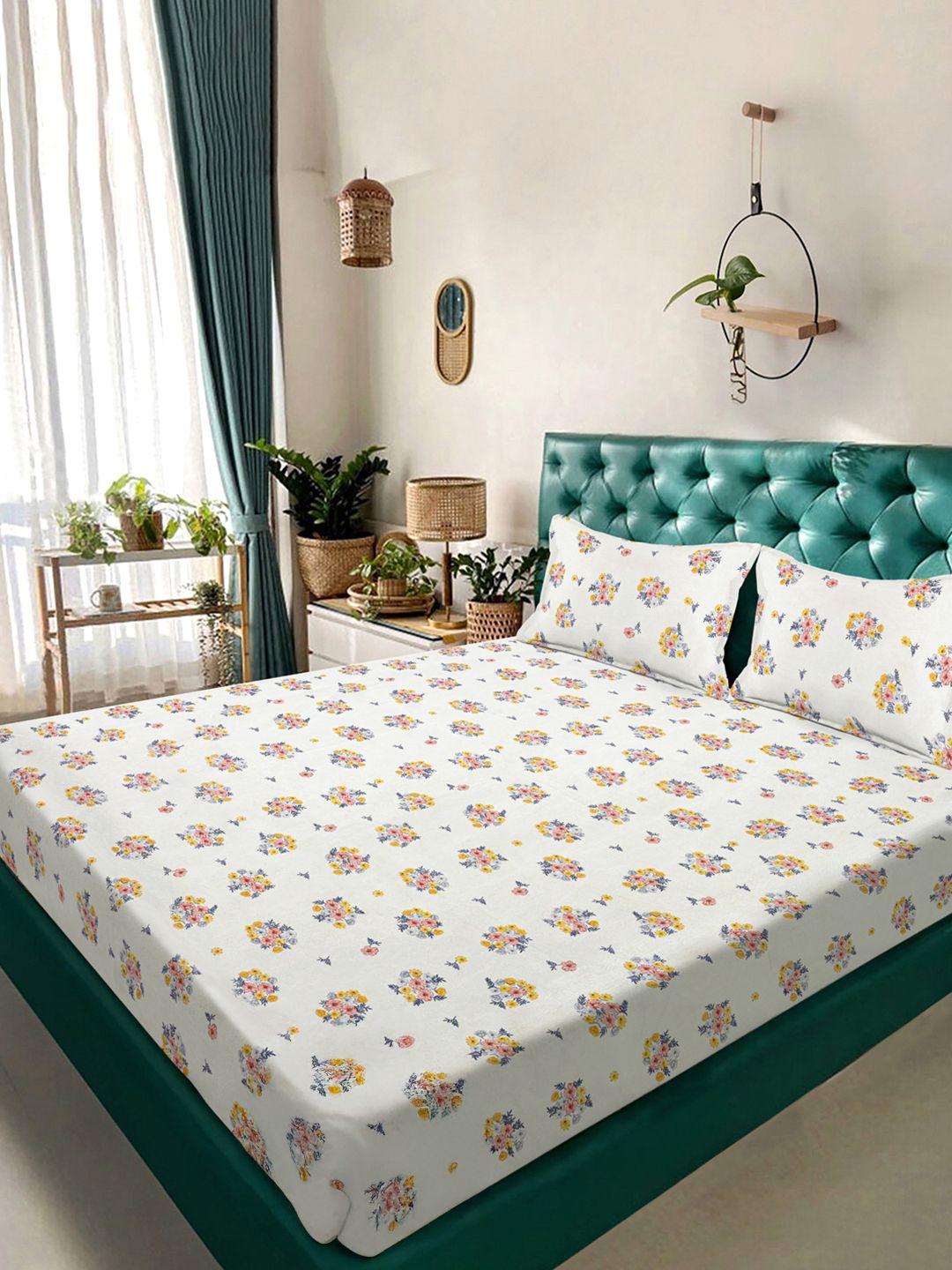 KLOTTHE Cream-Coloured Floral Printed 300 TC King Double Bedsheet Set 2.50 x 2.25 m