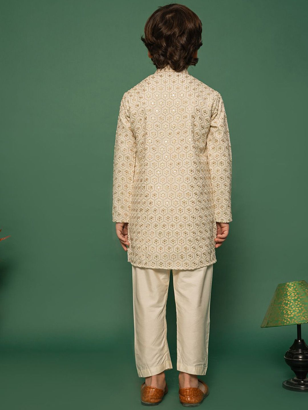 VASTRAMAY Boys Embroidered Regular Thread Work Kurta with Pyjamas