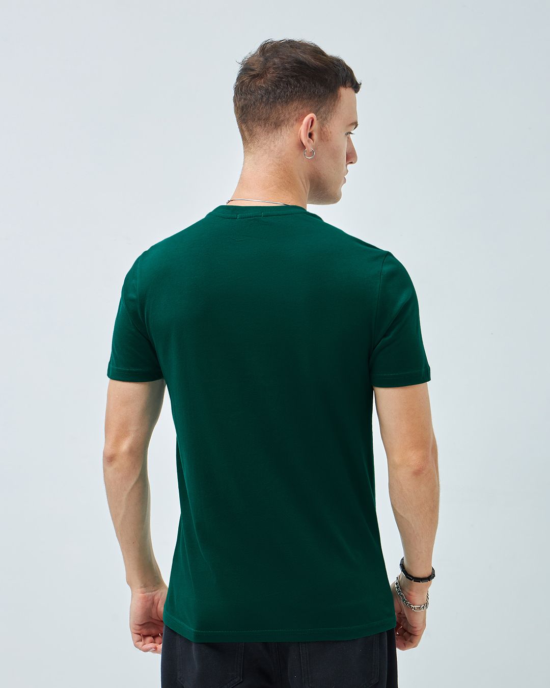 Bewakoof Men Graphic Printed Round Neck Pure Cotton T-shirt