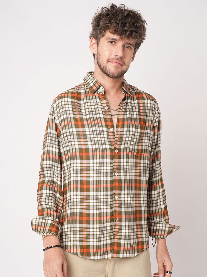 VASTRADO Men Classic Slim Fit Checked Cutaway Collar Casual Shirt