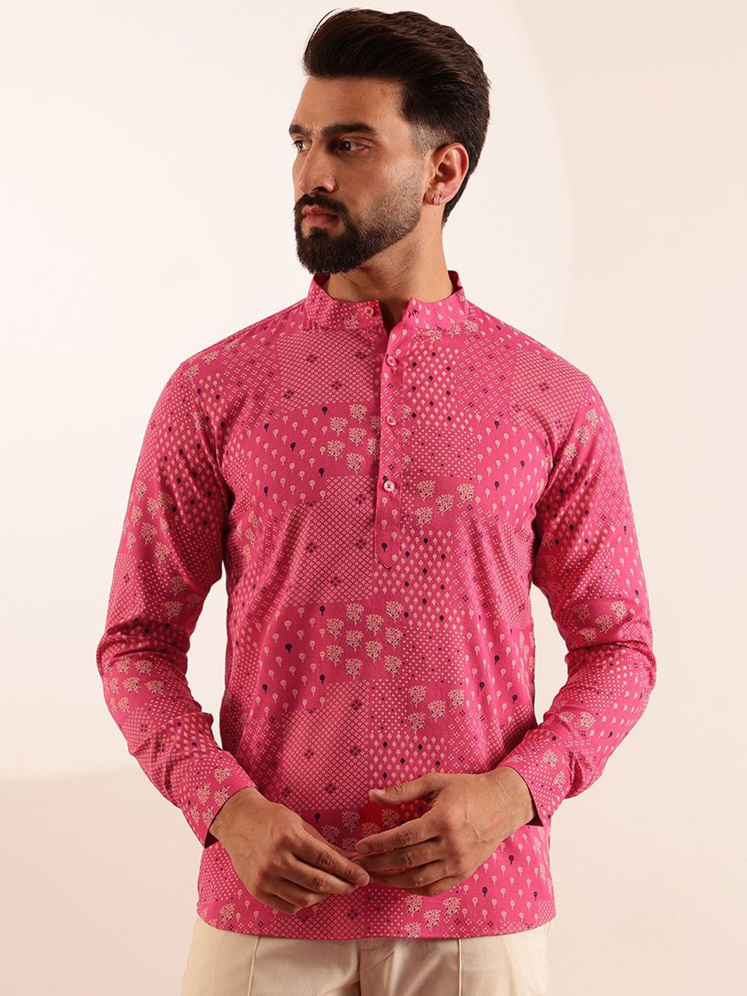 Kurta Pendek Kolar Mandarin Bercetak Motif Etnik Anouk