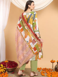 Mamicha Women Printed Pure Cotton Kurta with Trousers & With Dupatta