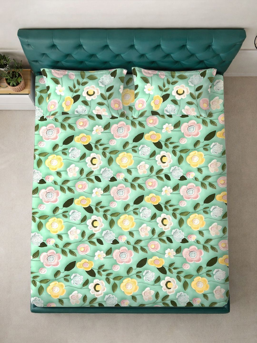 KLOTTHE Green Floral Printed Flat 300 TC King 7D Bedsheet With 2 Pillow Cover