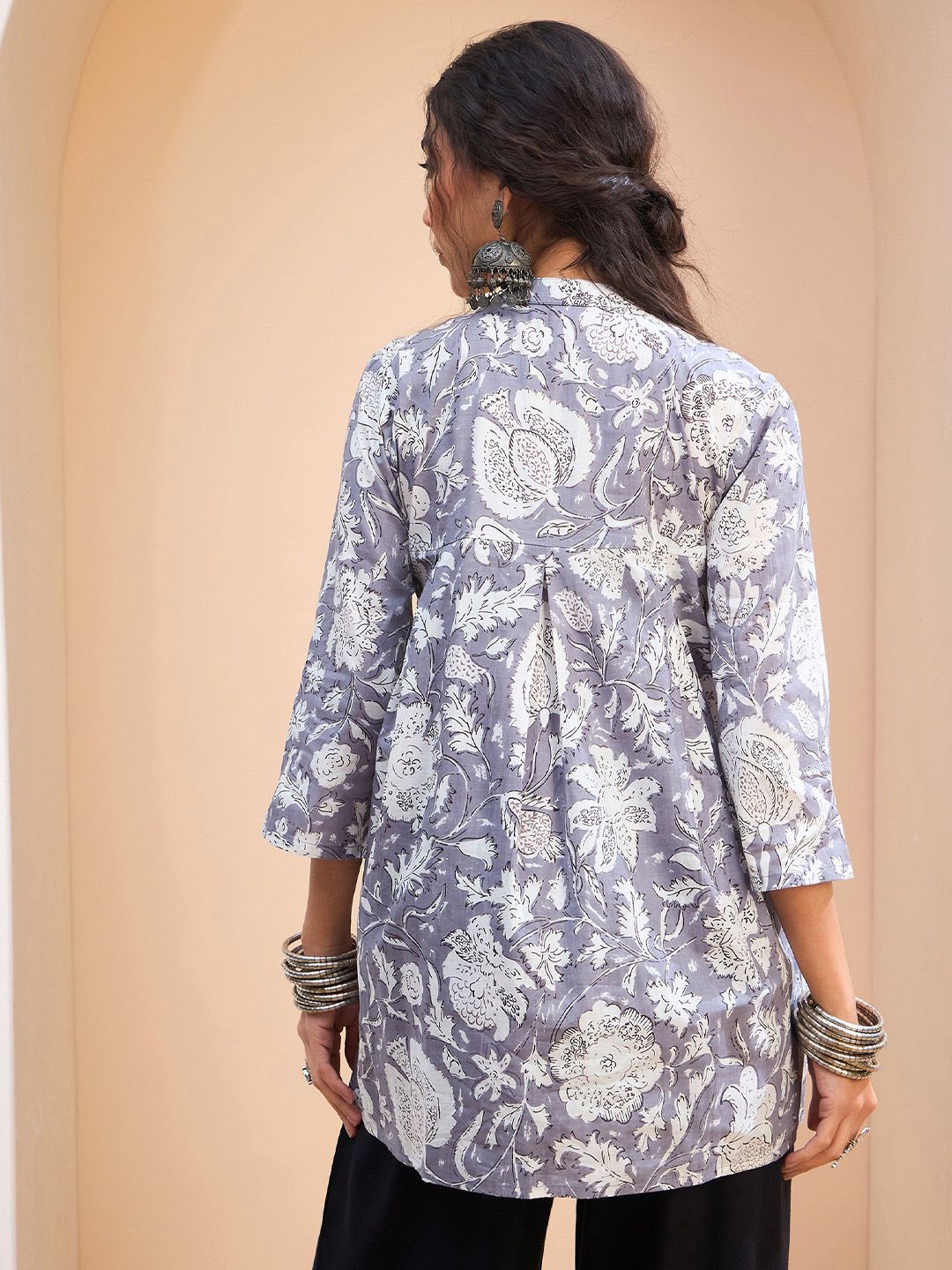 Shae by SASSAFRAS Floral Printed Pure Cotton Kurti