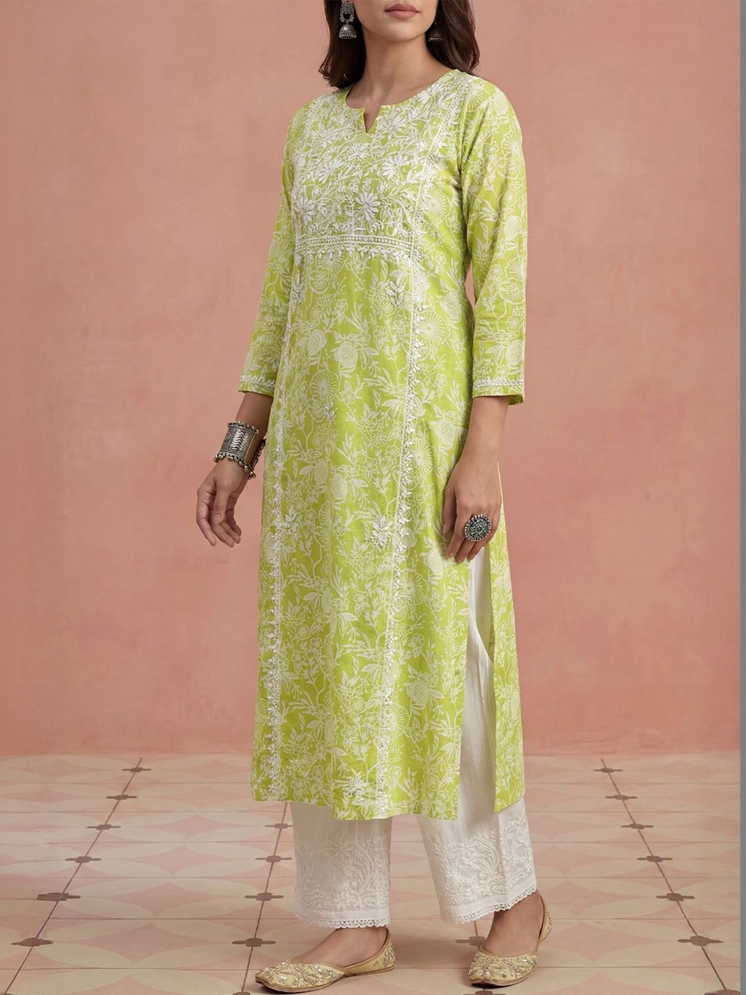 House of Chikankari Women Floral Embroidered Chikankari Kurta