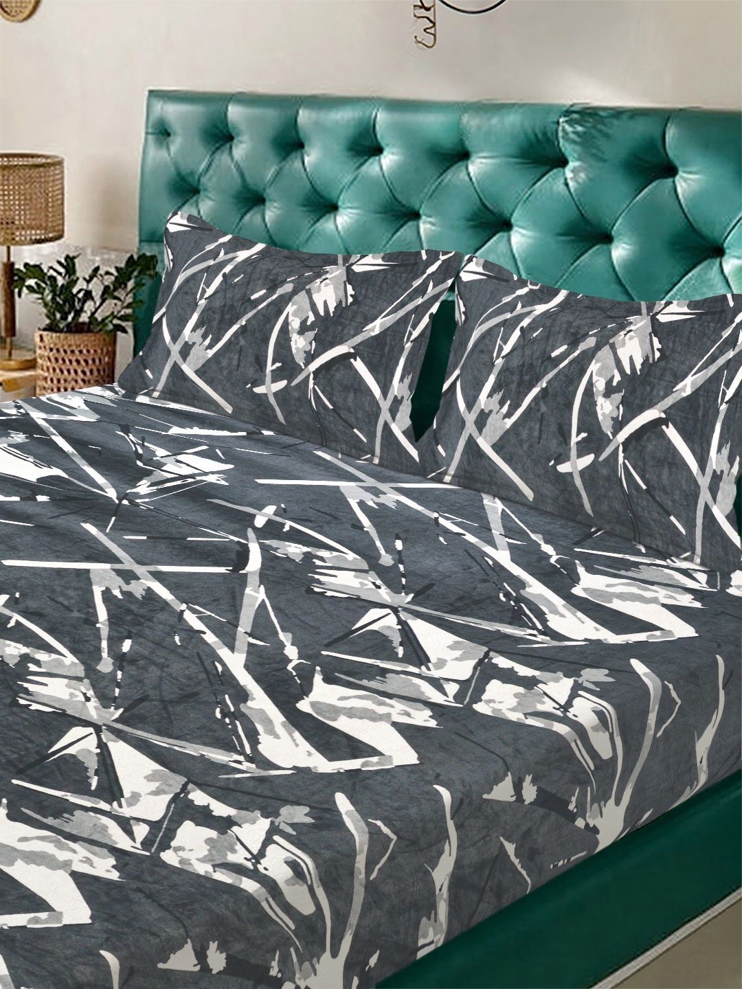 KLOTTHE Grey Geometric Printed Flat 300 TC Woolen King Double Bedsheet With 2 Pillow Cover