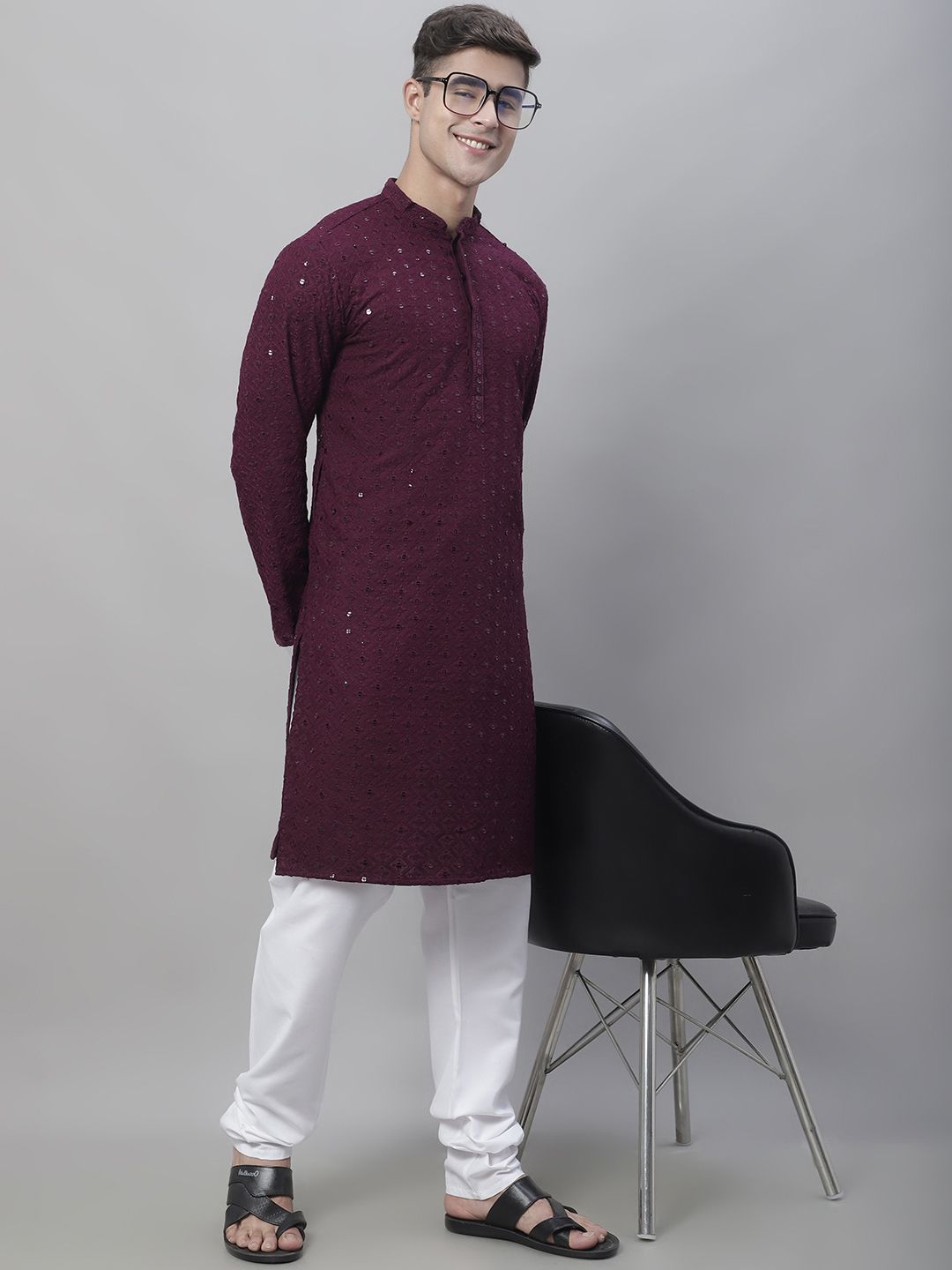 SOJANYA Geometric Embroidered Regular Pure Cotton Kurta With Churidar