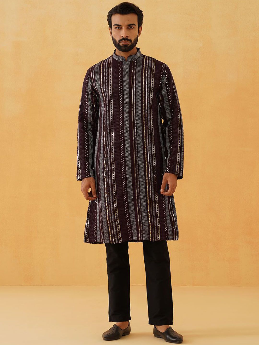 SOJANYA LUXE Men Embroidered Sequinned Georgette Kurta