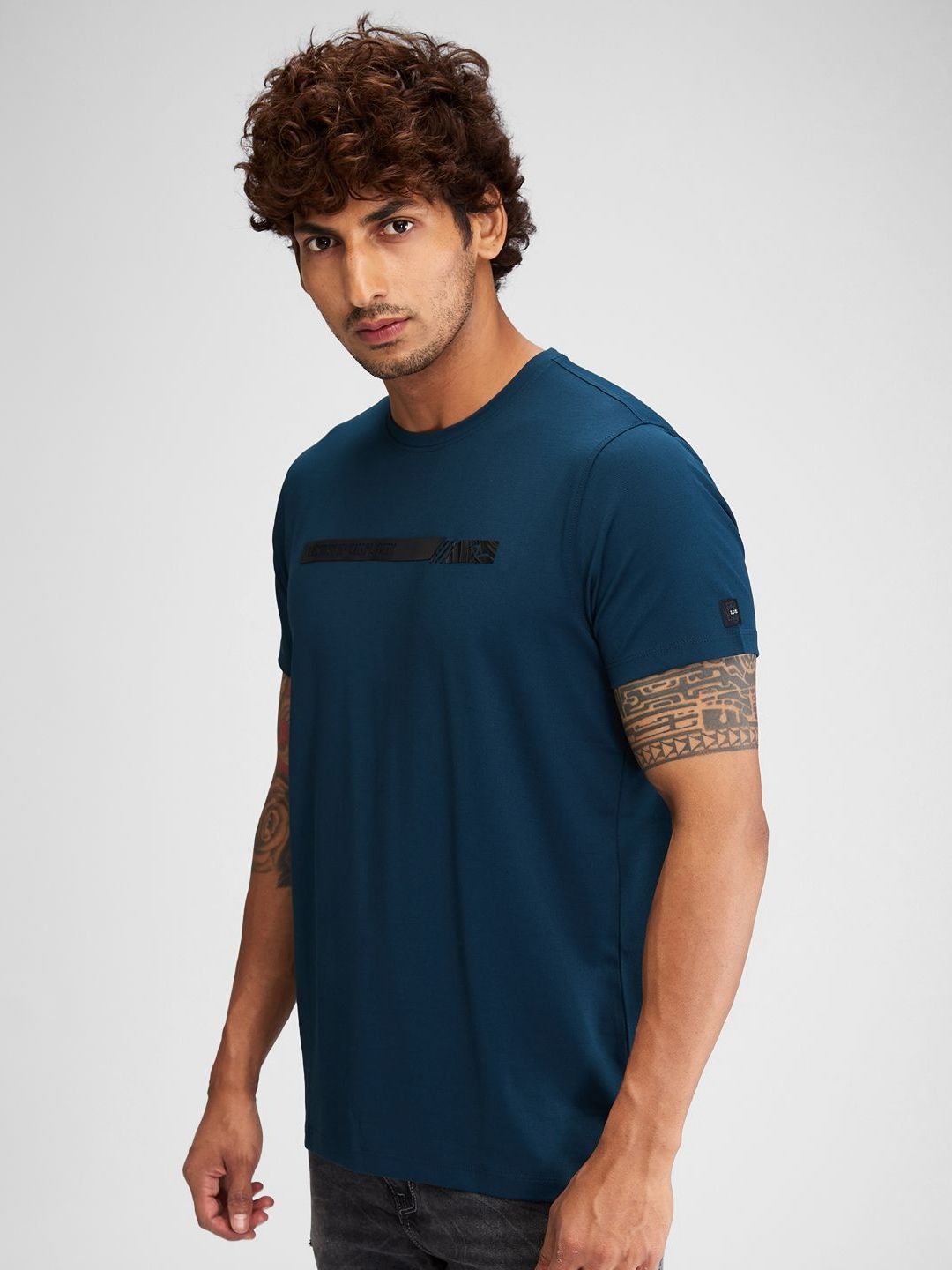 SPYKAR Men Typography Pockets Slim Fit T-shirt