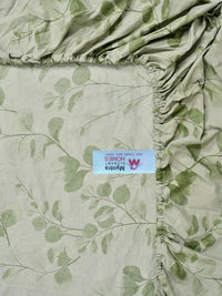 Myntra Elegant Homes Green Floral 300 TC King Cadar dengan 2 Sarung Bantal