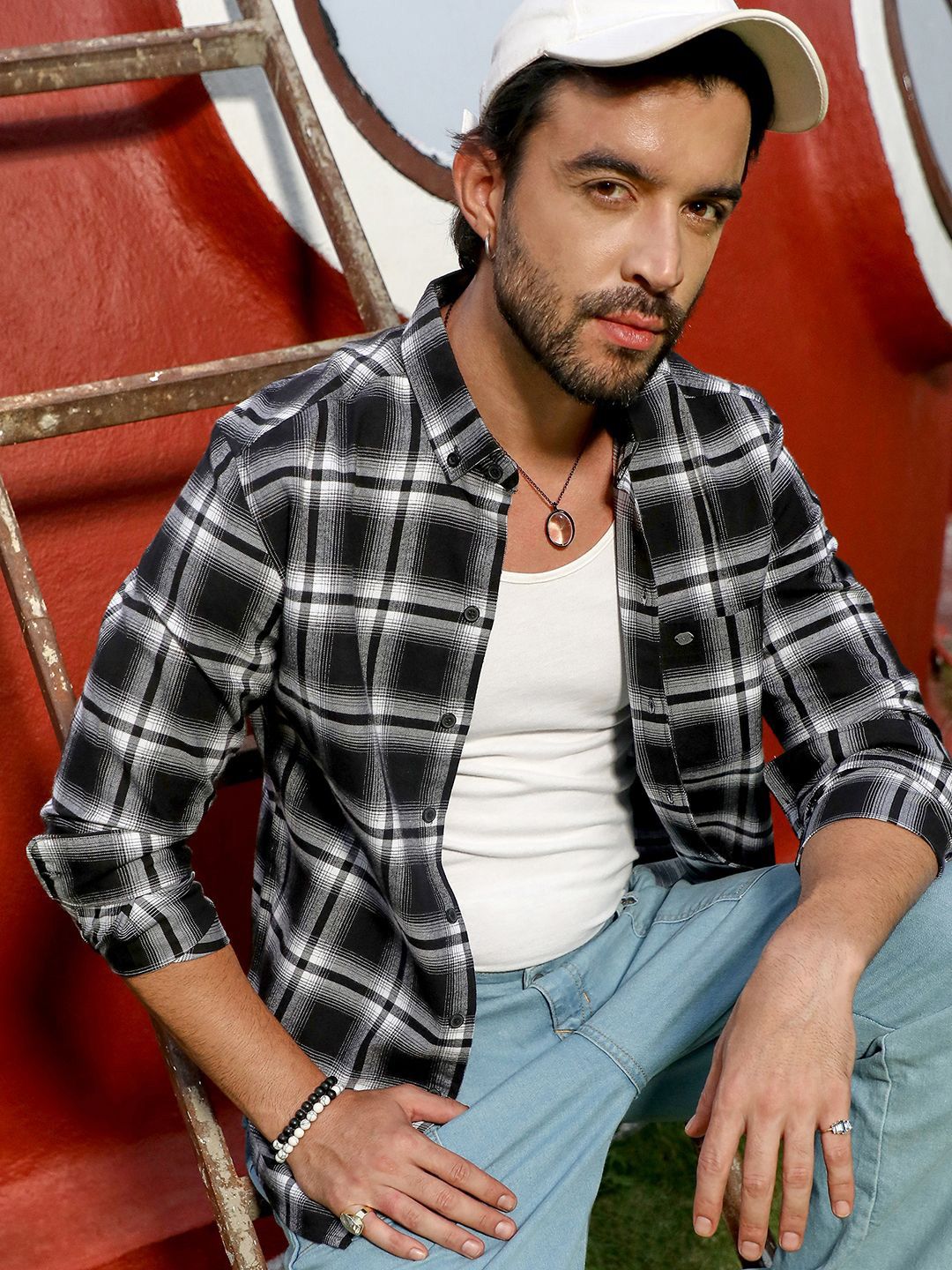 Campus Sutra Men Comfort Checked Casual Shirt