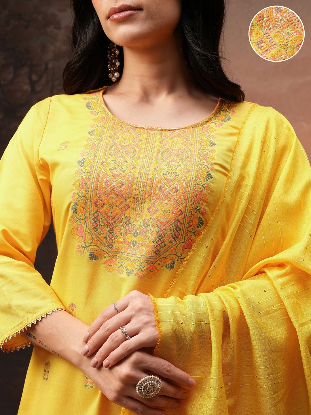 Vishudh Women Straight Jacquard Kurta With Pant & Dupatta