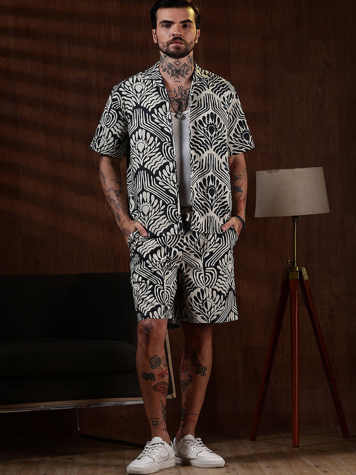 Eszett Ethnic Motifs Printed Spread Collar Pure Cotton Shirt With Shorts Co-Ord Set