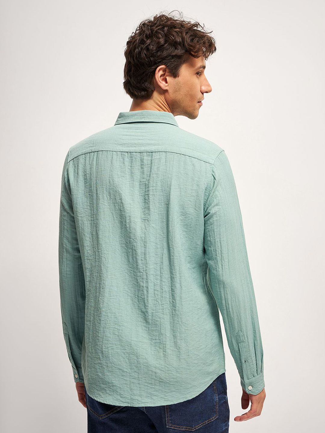 THE BEAR HOUSE Men Slim Fit Solid Casual Shirt
