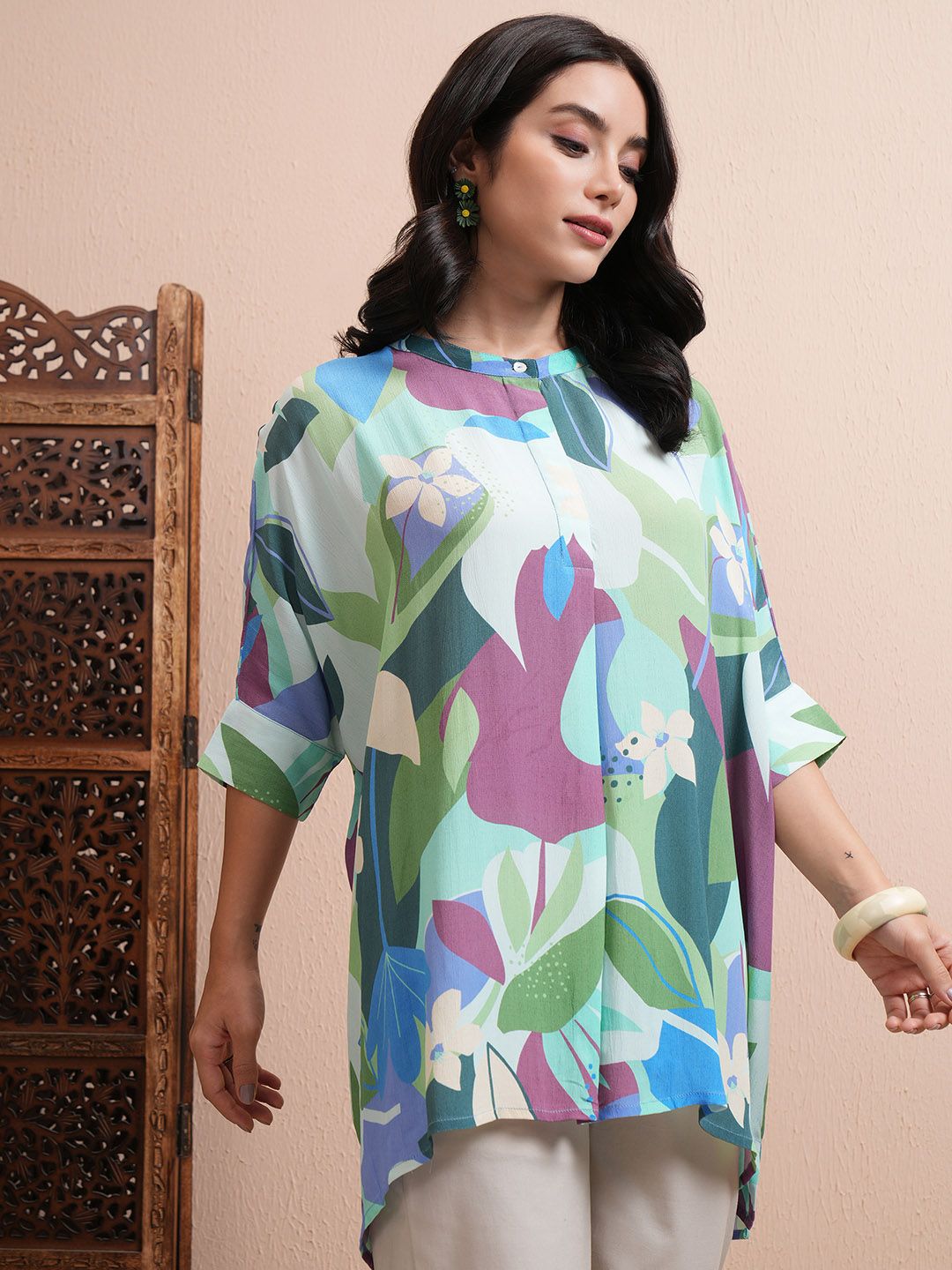 Vishudh Women Floral Printed Mandarin Collar Top