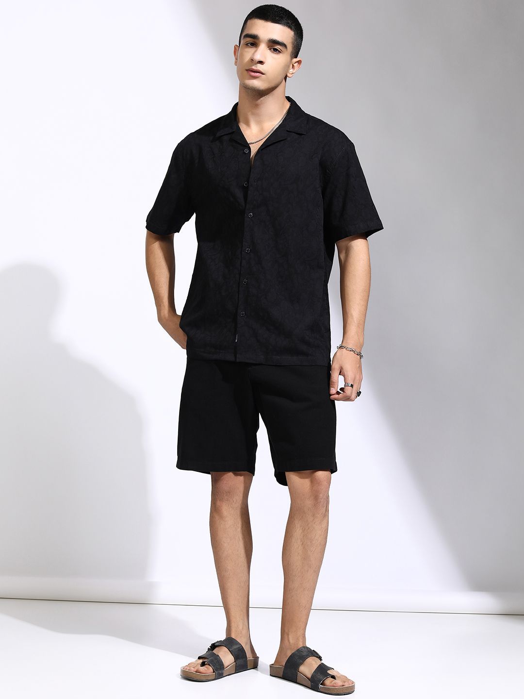 HIGHLANDER Men Jacquard Textured Cuban Collar Relaxed Shirt