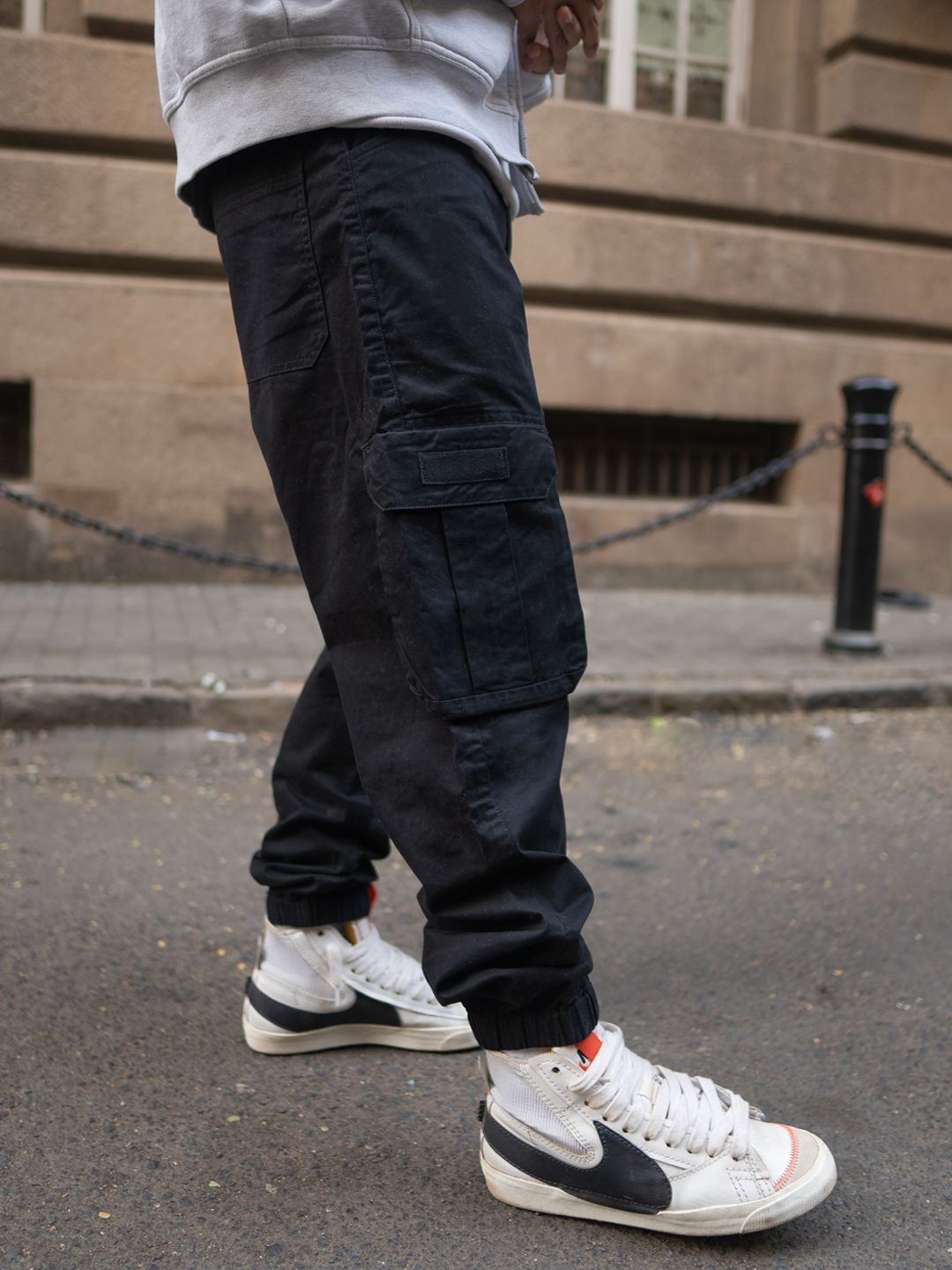 Powerlook Men Black Cotton Cargo Pant
