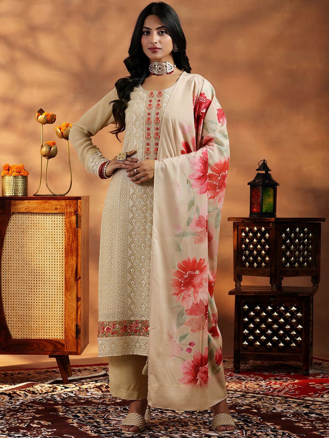 Libas Women Floral Embroidered Regular Thread Work Kurta with Trousers & With Dupatta