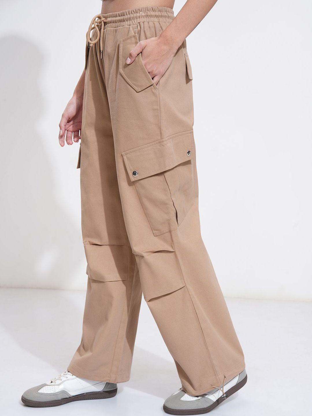 Street By Tokyo Talkies Women Solid pocket Streetwear Cargo Pants