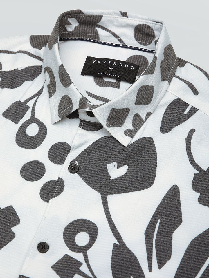 VASTRADO Men Classic Fit Spread Collar Floral Printed Casual Shirt