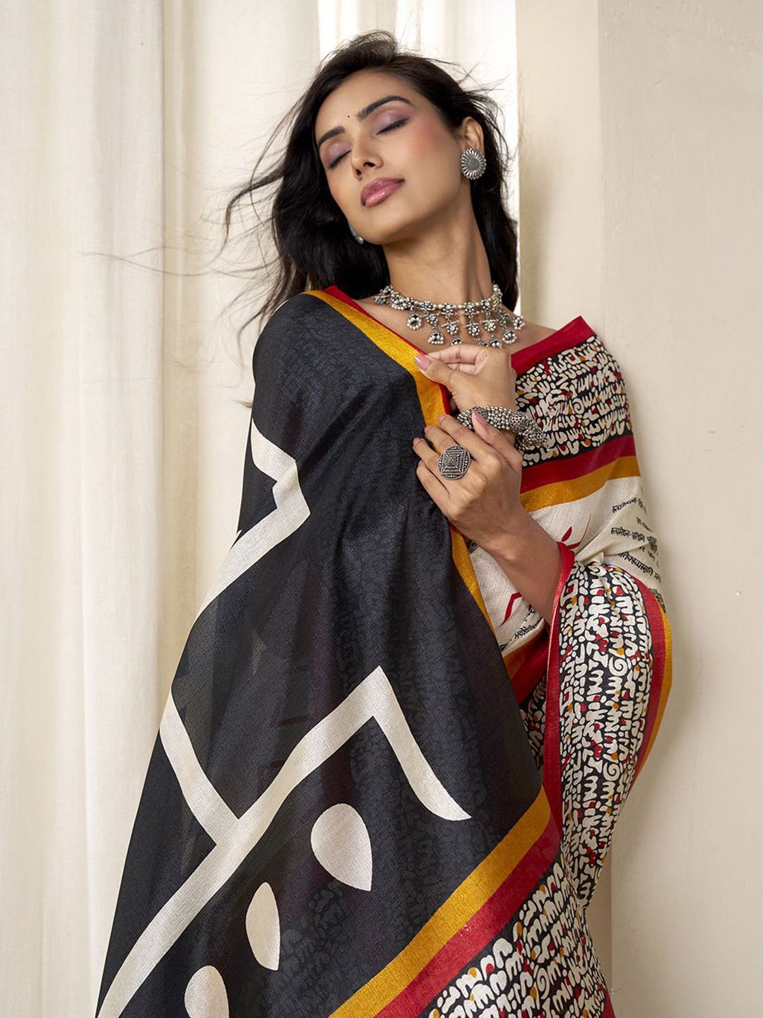 KALINI Typography Digital Printed Saree with Blouse Piece