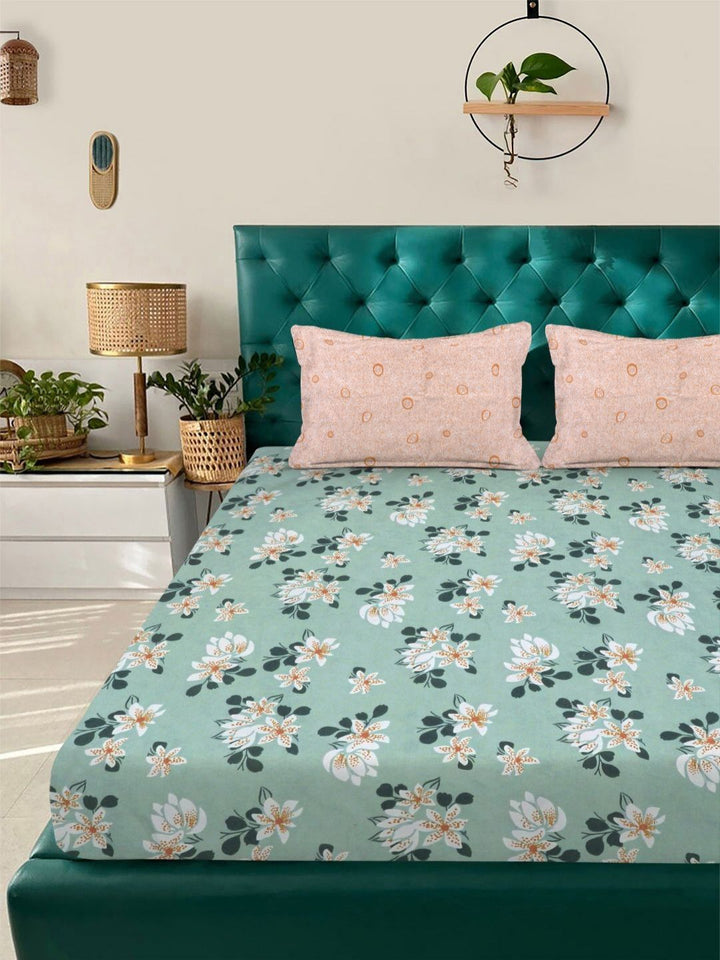 Aura Green & White Printed 300 TC King Bedsheet Set 2.5 m x 2.25 m