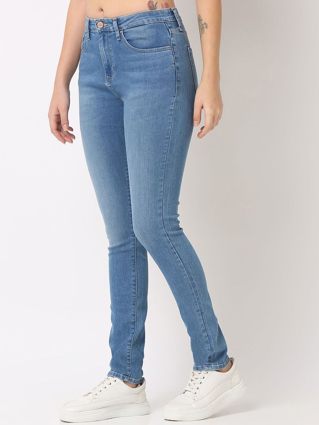 SPYKAR Women Skinny Fit Light Fade Jeans