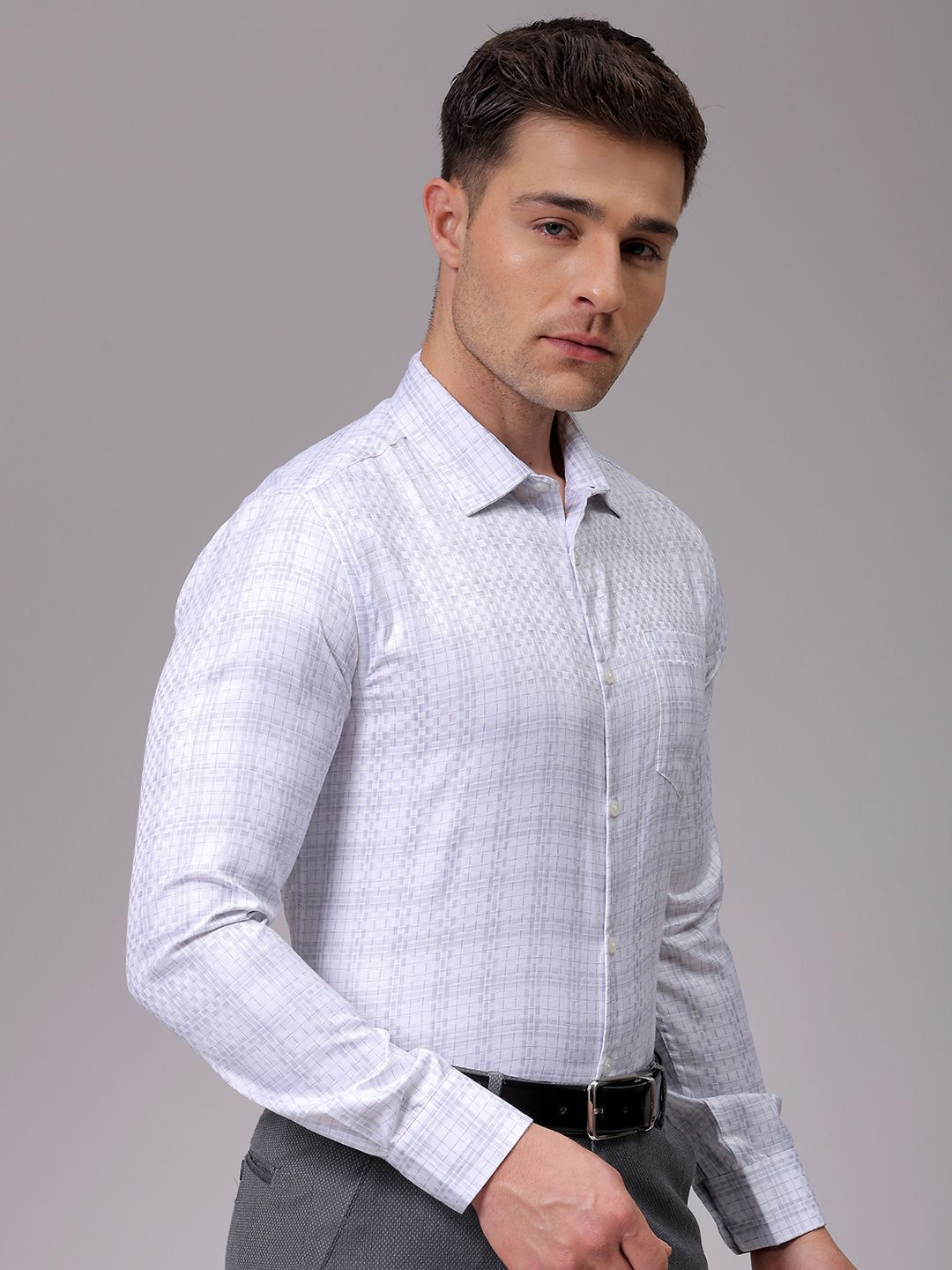 The Indian Garage Co. X Luxe Men Slim Fit Multi Stripes Opaque Striped Formal Shirt