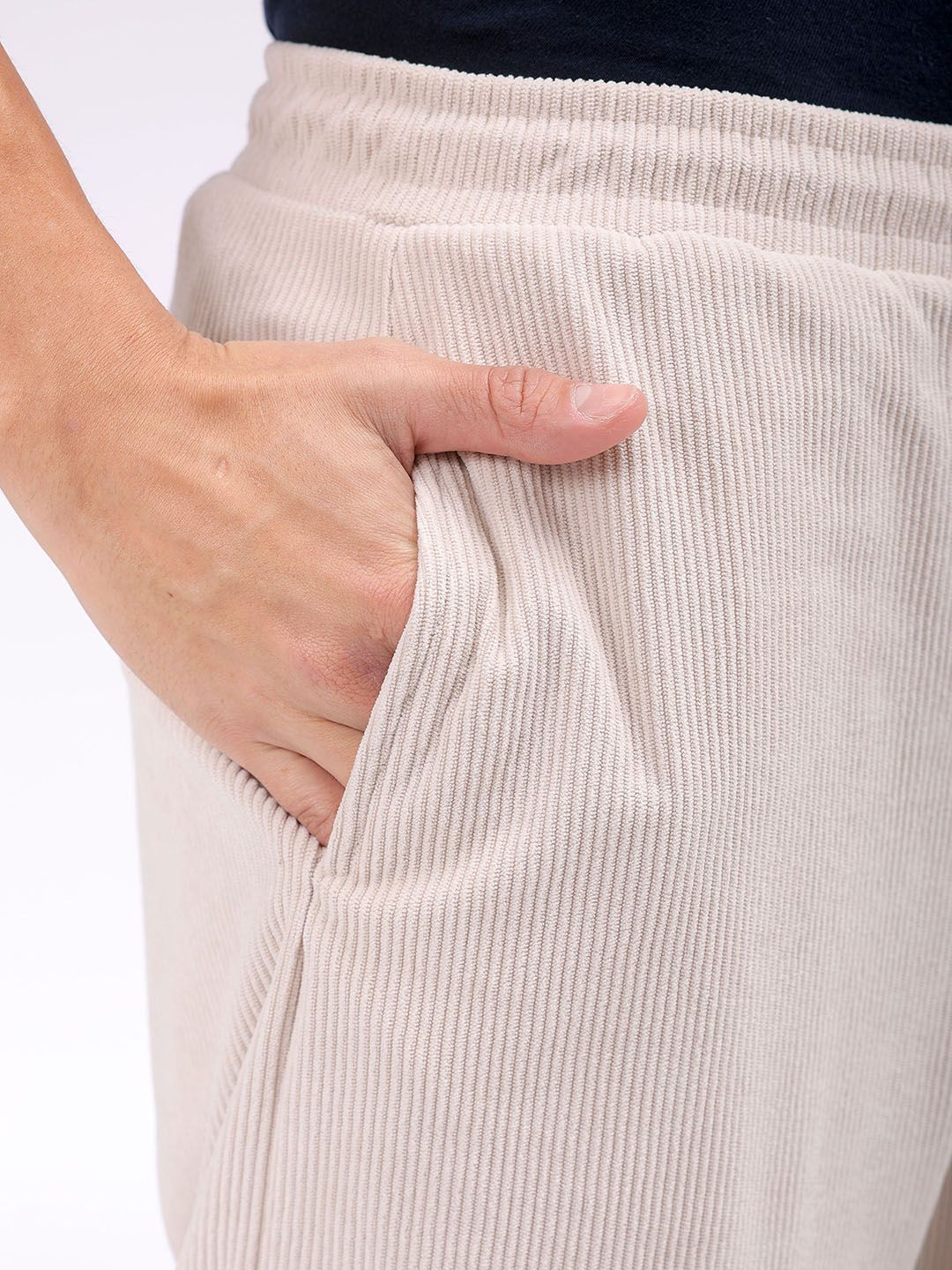 The Indian Garage Co Men Textured Tapered Fit Joggers Trousers