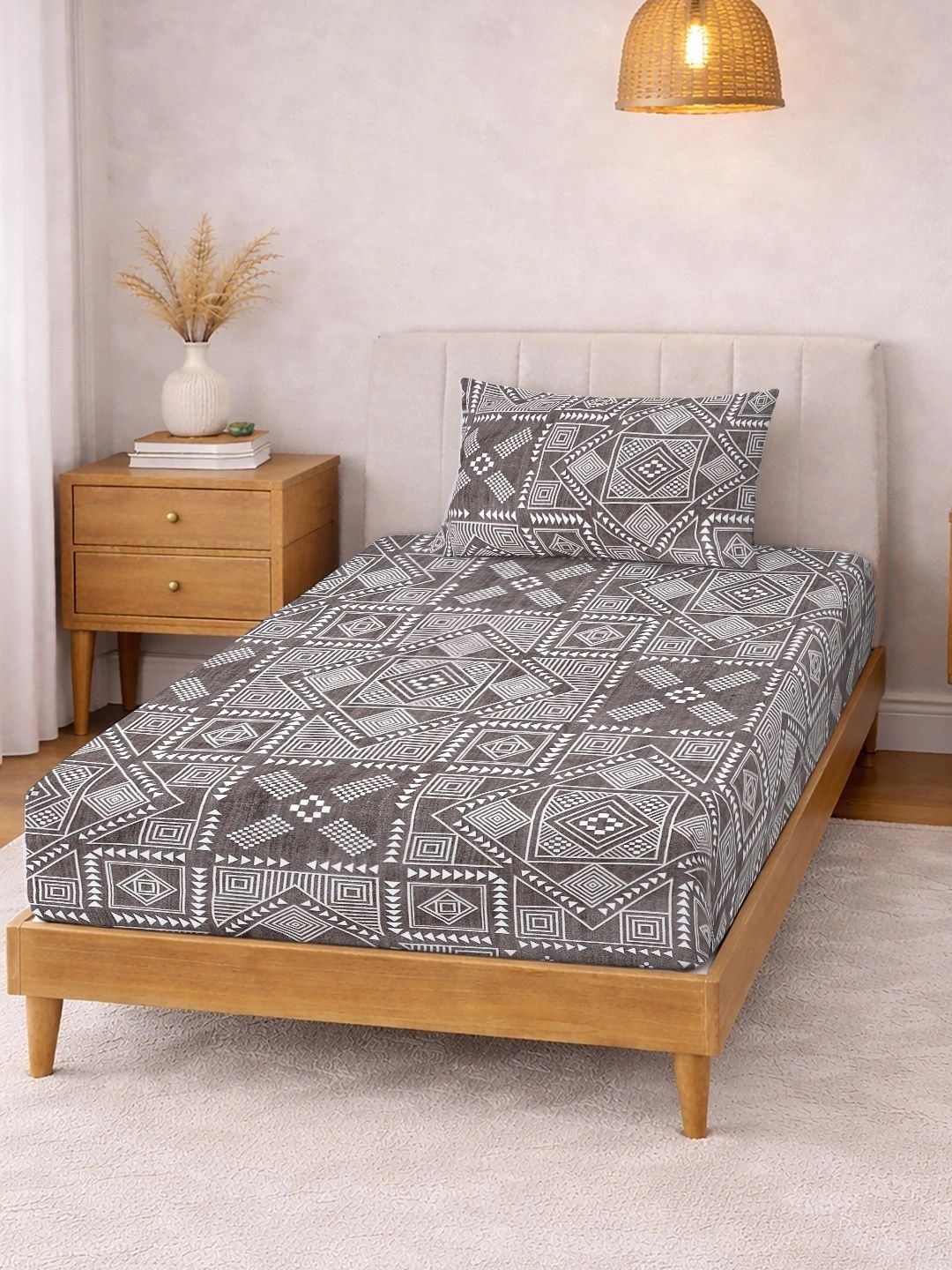 KLOTTHE Brown Geometric Printed Flat 300 TC Single Bedsheet with 1 Pillow Cover