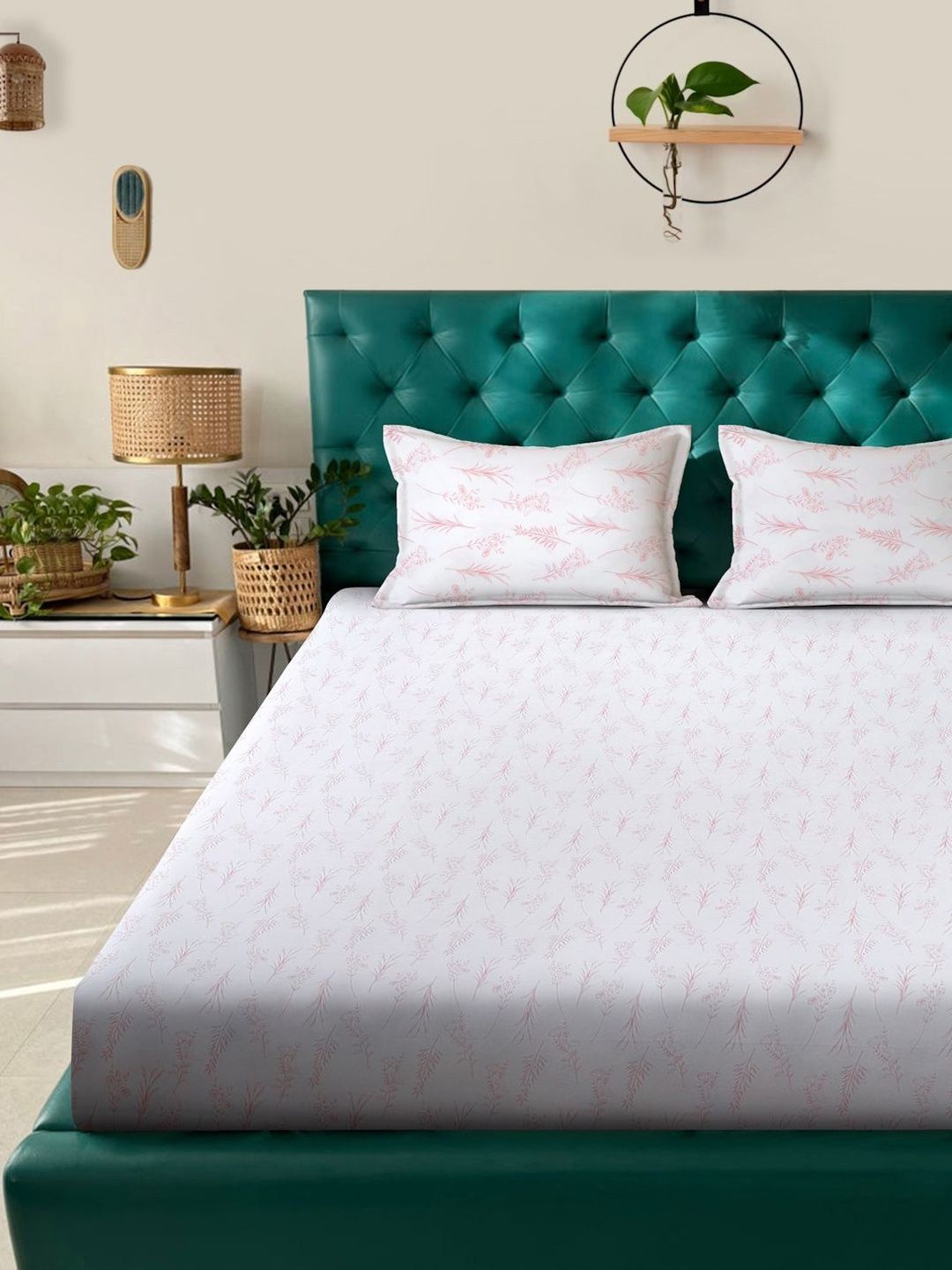 KLOTTHE White Floral Printed Fitted 400 TC Cotton Super King Bedsheet With 2 Pillow Covers