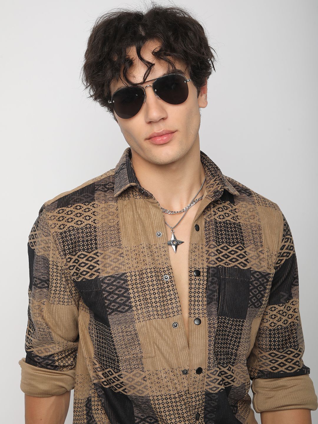 VASTRADO Men Classic Spread Collar Geometric Printed Cotton Slim Fit Casual Shirt