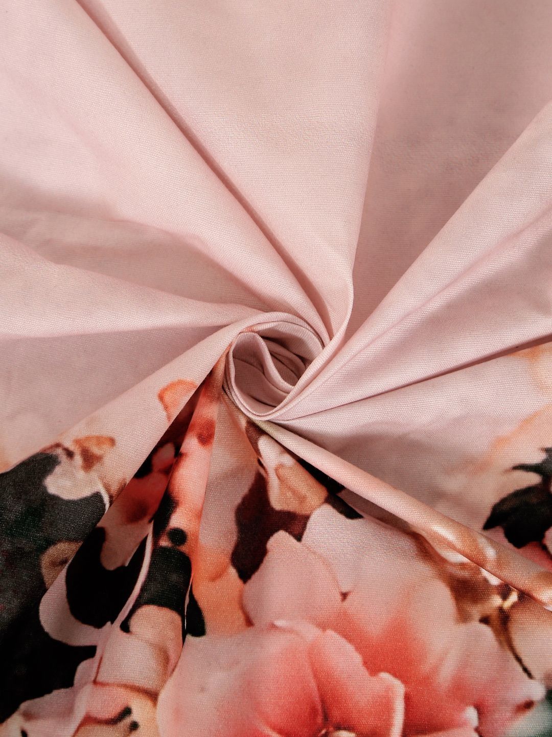 KLOTTHE Pink & Black Floral Dilengkapi 400 TC Single Cadar 7D dengan 1 Sarung Bantal