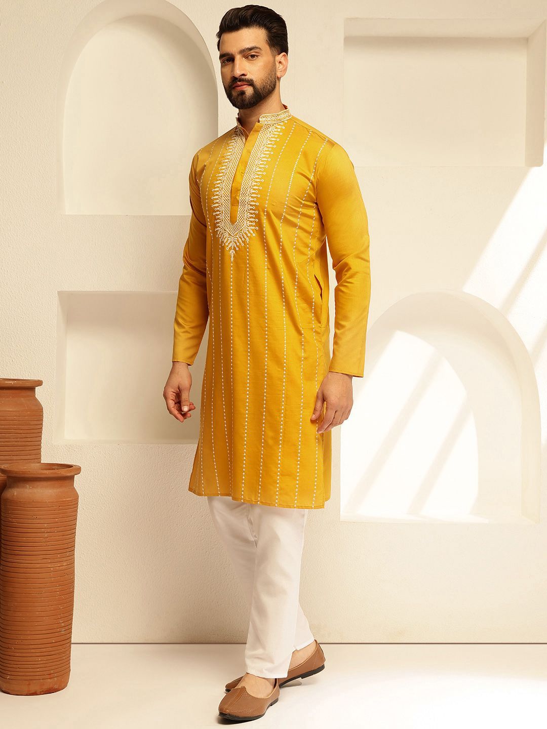 SOJANYA Geometric Embroidered Mandarin Collar Thread Work Cotton Silk Straight Kurta