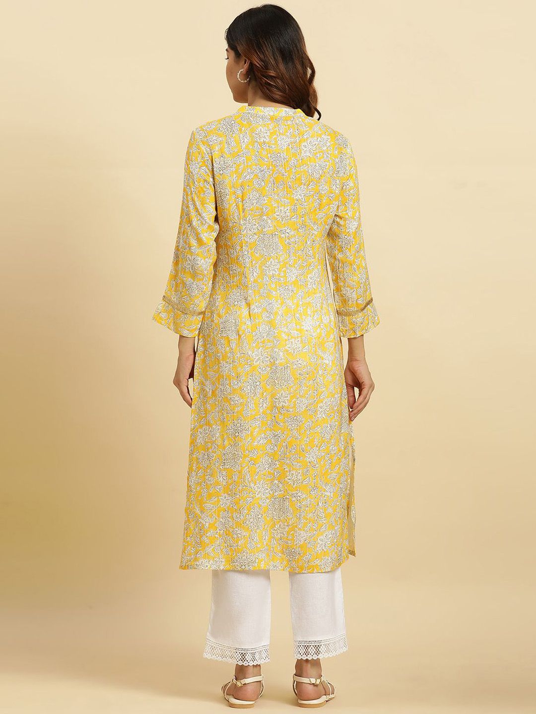 W Floral Printed Mandarin Collar Sequinned Straight Kurta