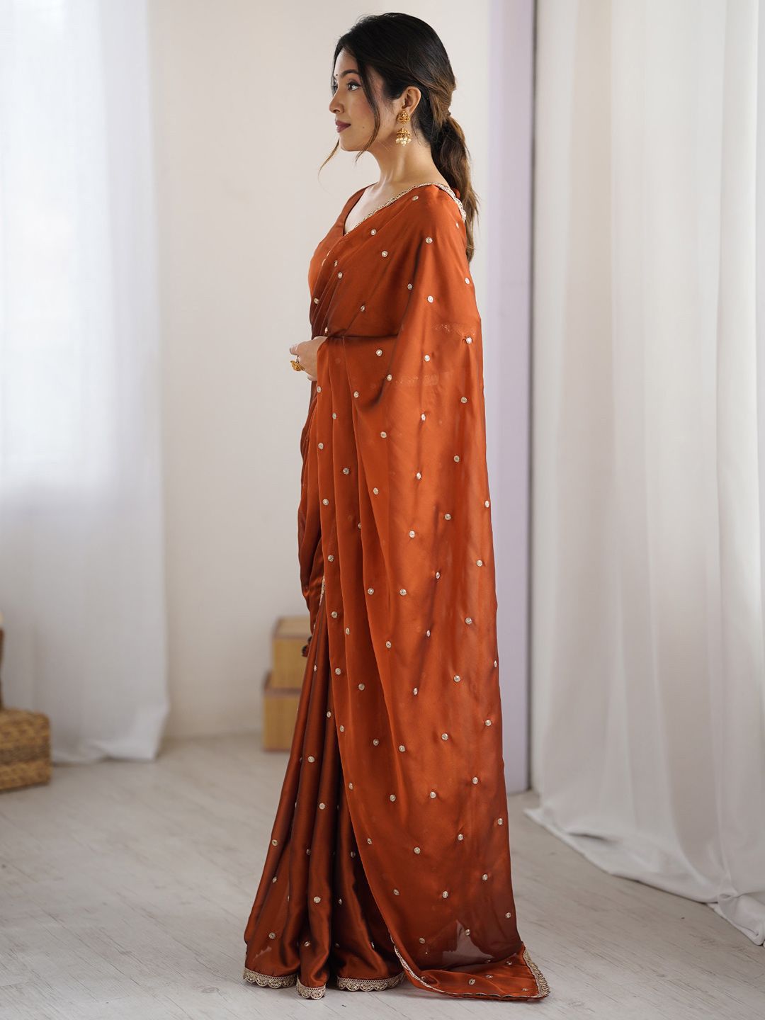 Saree mall Embellished Sequinned Floral Pure Georgette Saree
