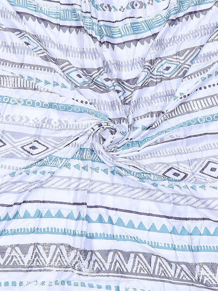 Monte Carlo Blue & White Geometric Mild Winter 210 GSM Double Bed Duvet