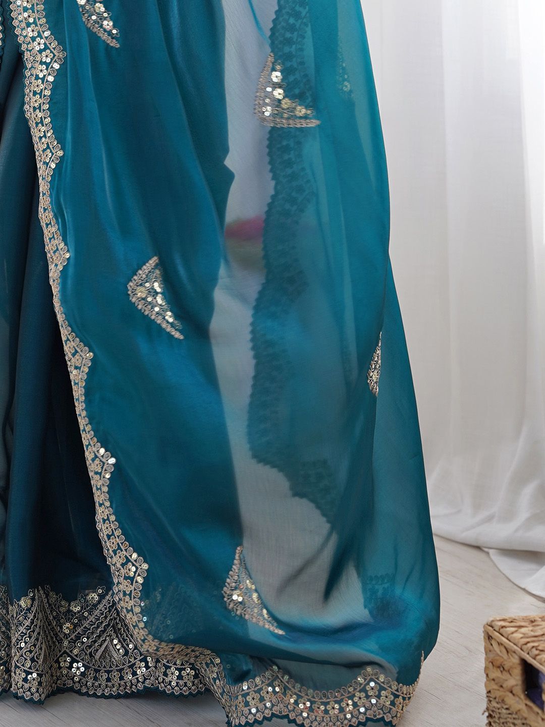 Saree mall Sequinned Organza Designer Sarees