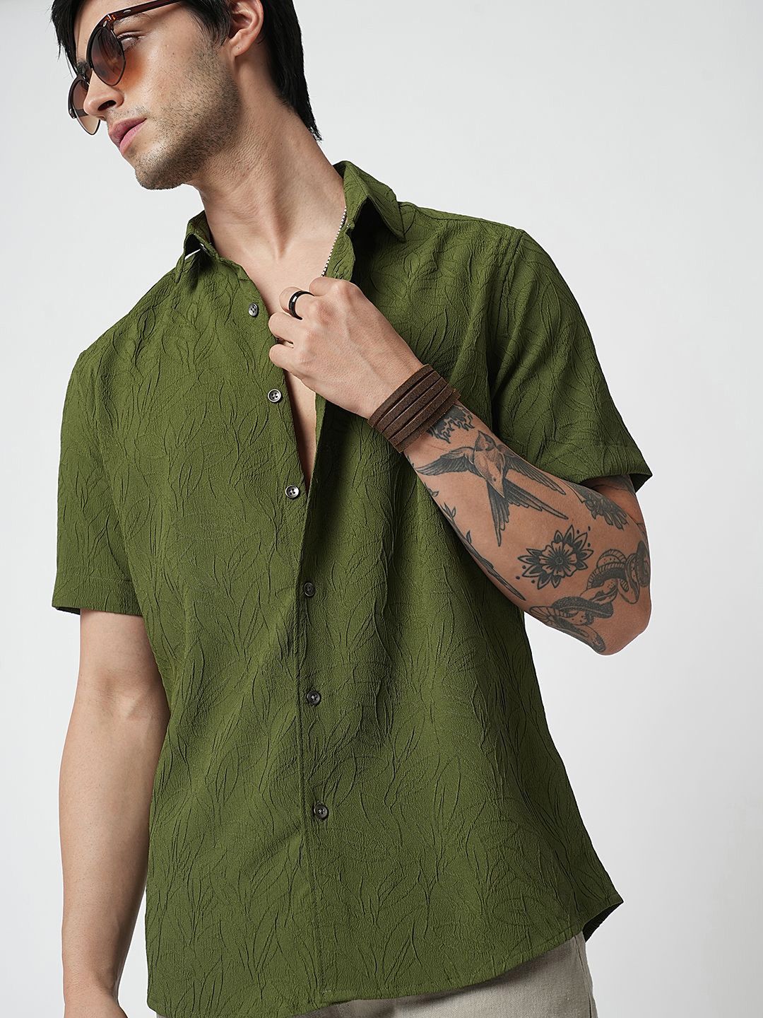 VASTRADO Men Classic Spread Collar Textured Slim Fit Casual Shirt