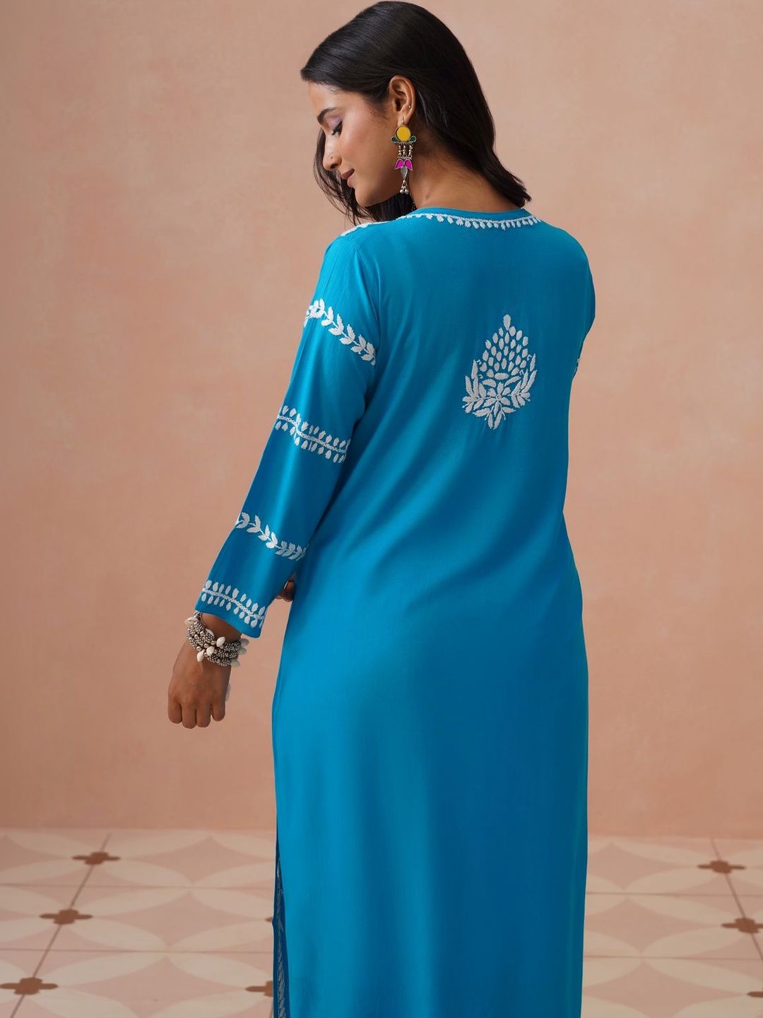House of Chikankari Women Embroidered Chikankari Kurta