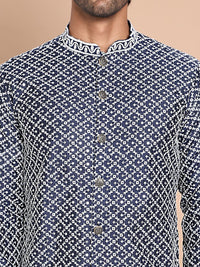 Jompers Men Geometric Embroidered Sequinned Kurta