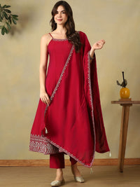 Motif Etnik Wanita Mamicha Bersulam Benang Biasa Kurta Kerja dengan Seluar & Dengan Dupatta