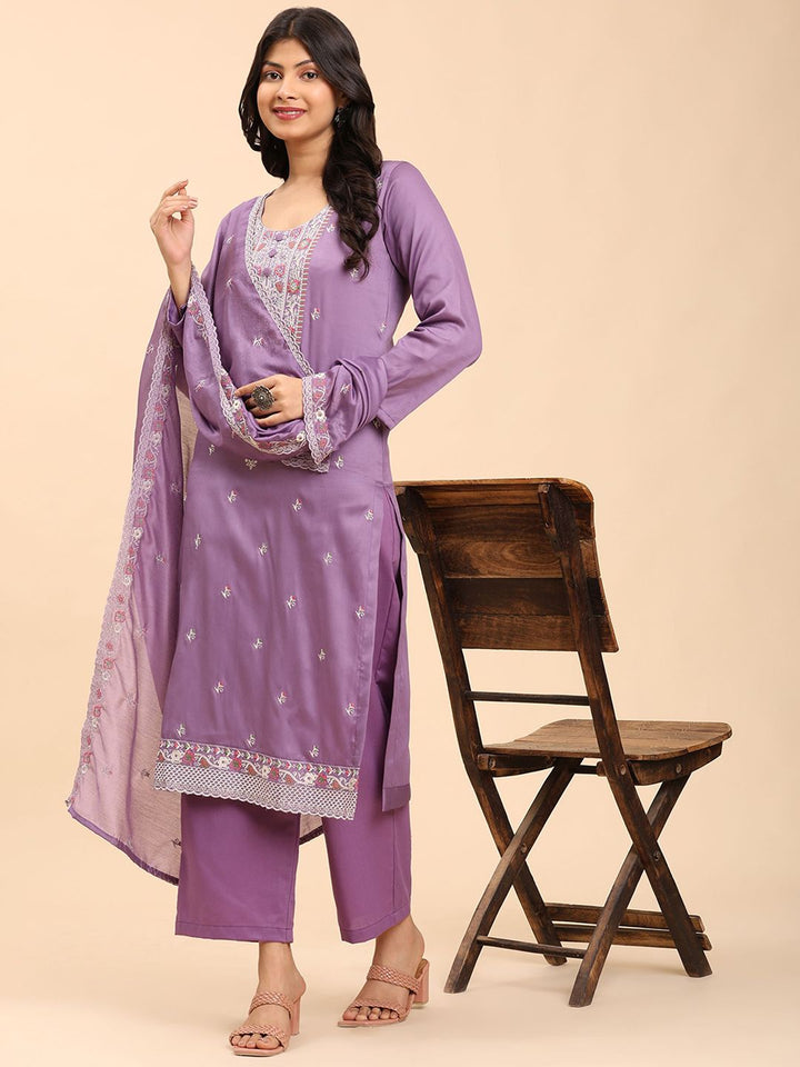 Mamicha Women Floral Embroidered Regular Pure Cotton Kurta with Palazzos & With Dupatta