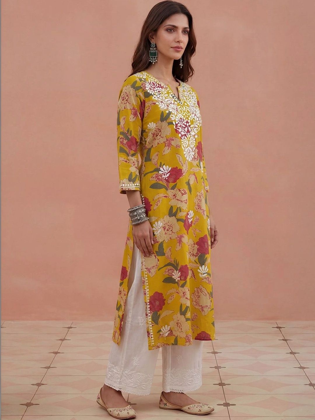 House of Chikankari Women Floral Printed Thread Work Floral Kurta