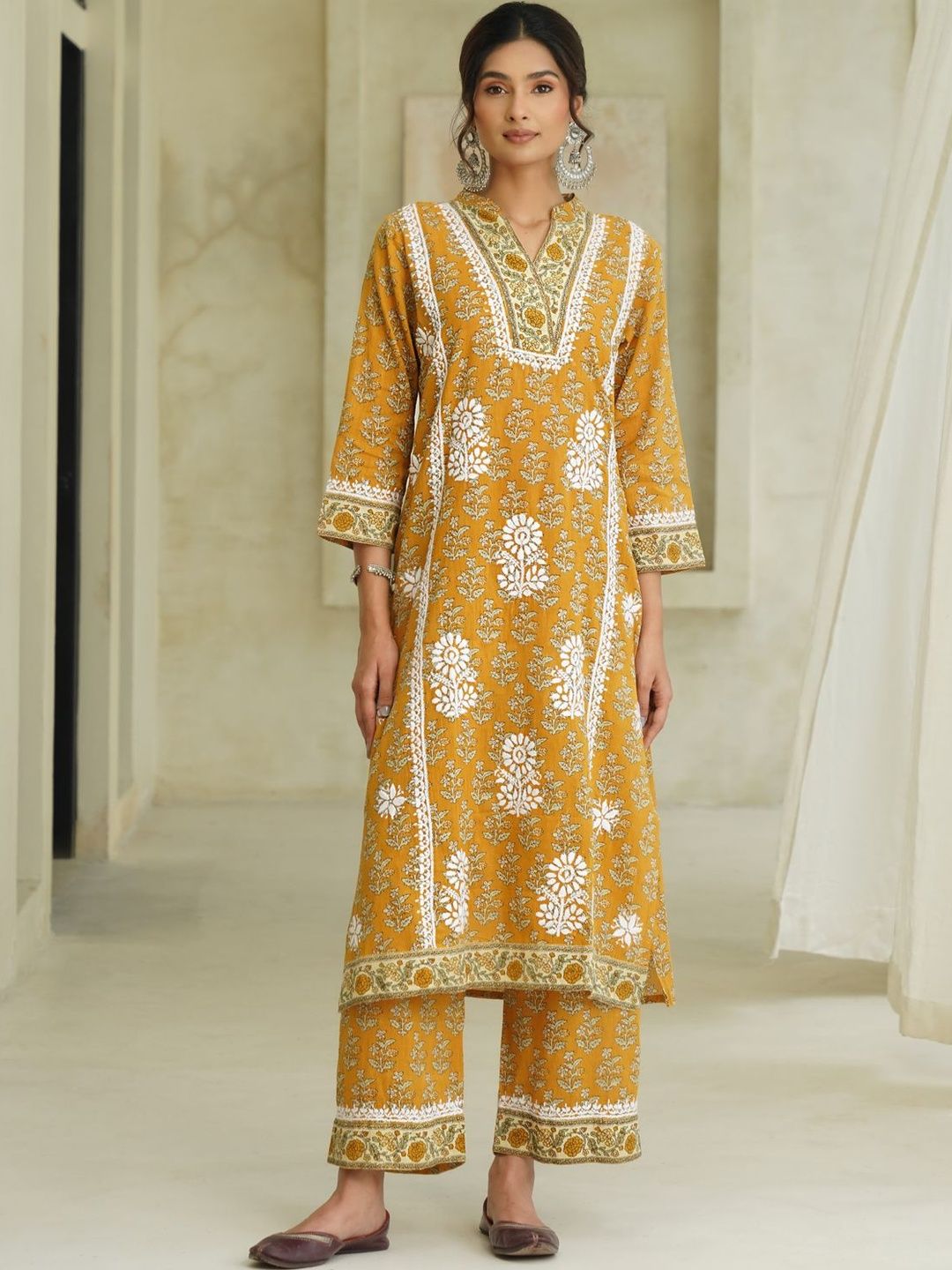 House of Chikankari Women Floral Printed Regular Pure Cotton Kurta with Set