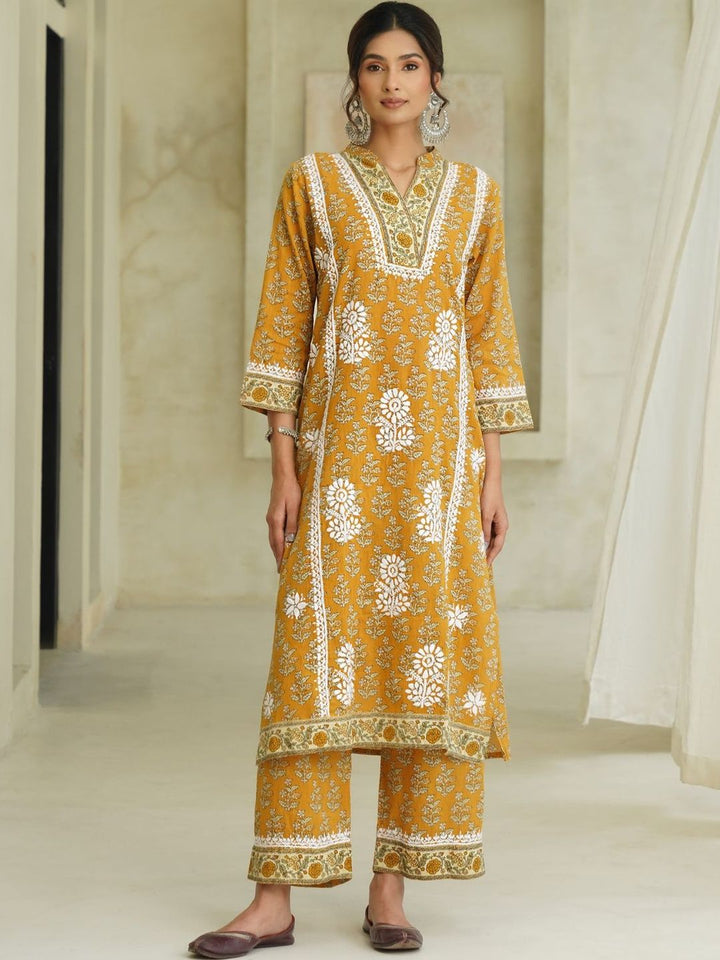 House of Chikankari Women Floral Printed Regular Pure Cotton Kurta with Set